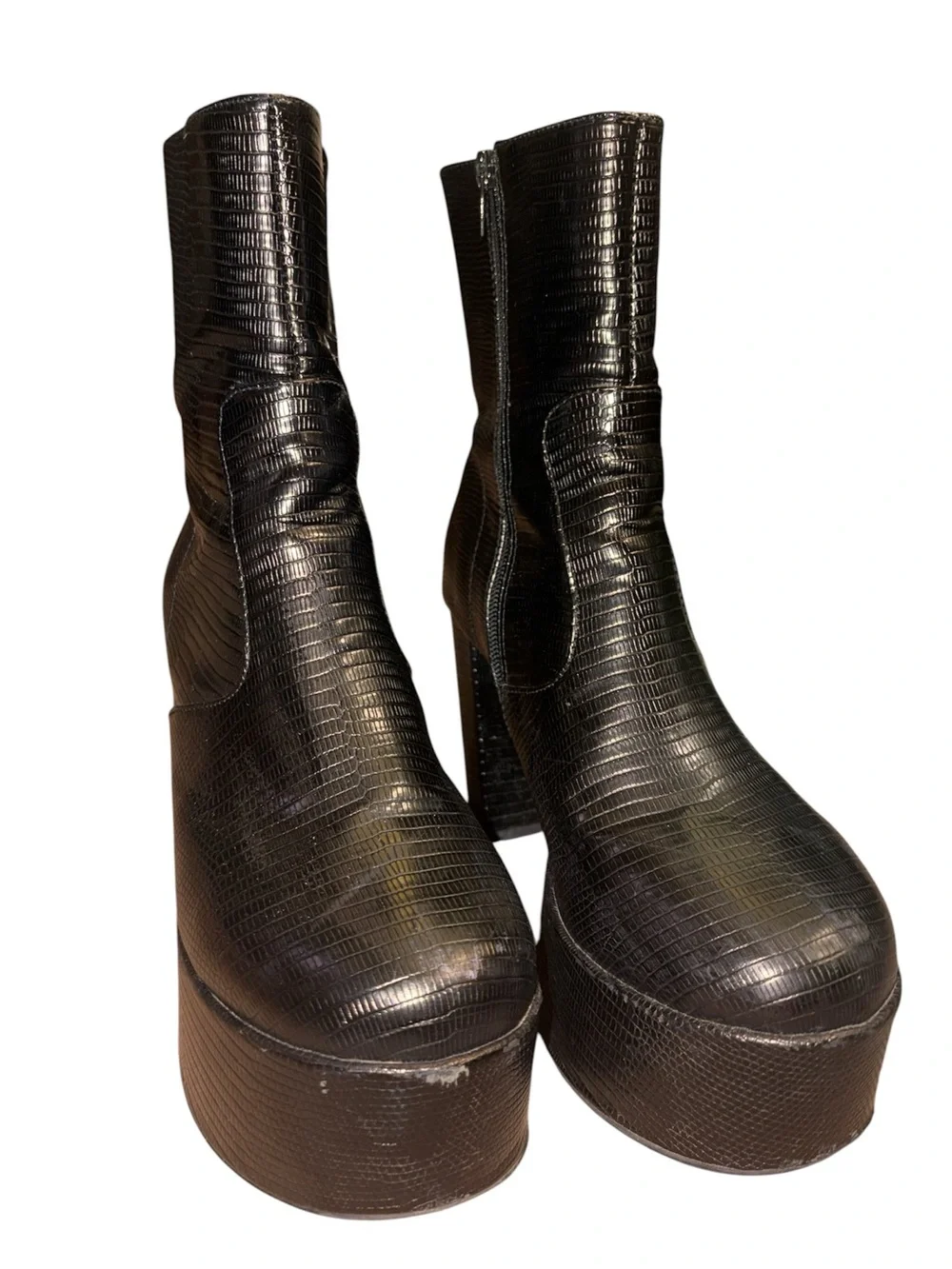 Urban outfitters Black Textured Platform Ankle Boots 9